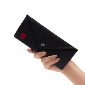 SONIA G.
The Brush Envelope